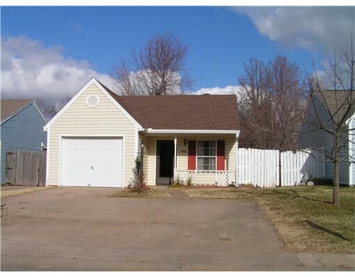 Property Photo: 2104 Blueberry Lane AR 72762
