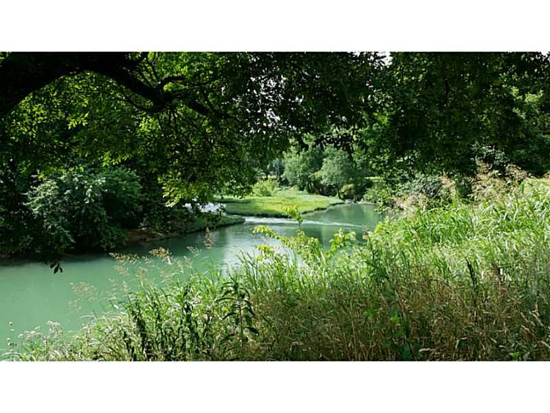 Property Photo: 4.89 Acres Road AR 72727