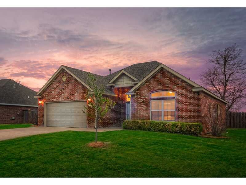 Property Photo: 4974 W Dover Street AR 72704