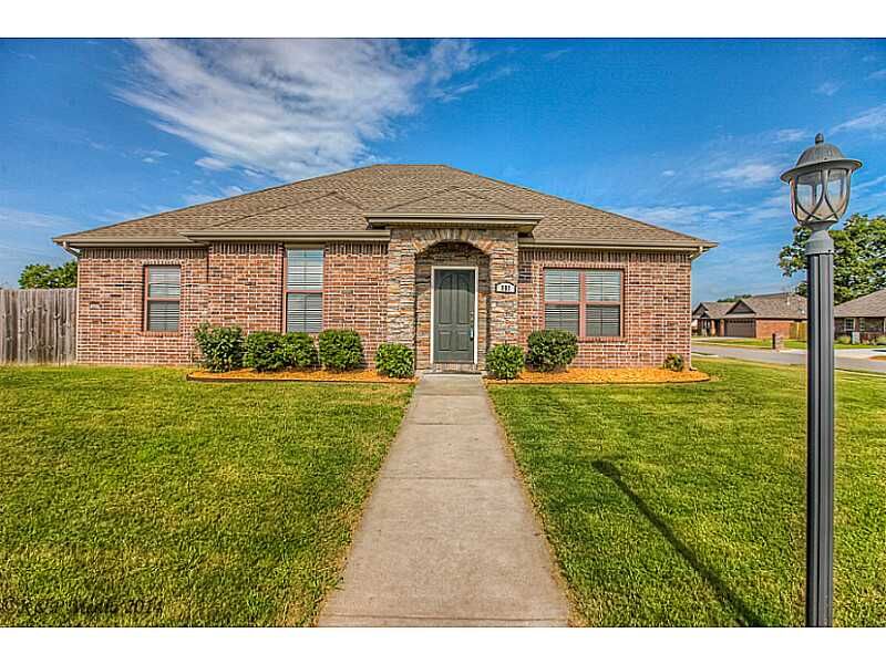 Property Photo: 951 Stone Street AR 72718