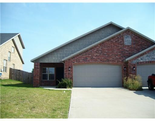 Property Photo: 4902 Fieldstone Boulevard 1 AR 72712