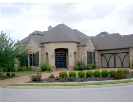 Property Photo:  5612 Cordell Drive  AR 72704 