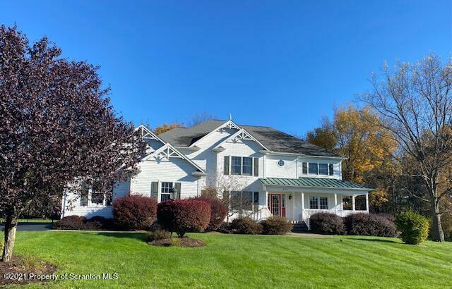 Property Photo:  820 Saddle Loop Road  PA 18411 