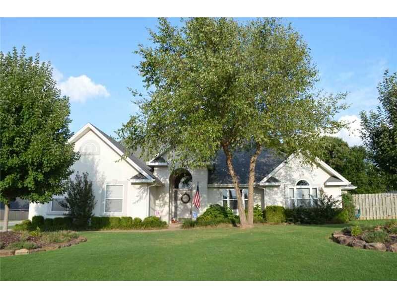 Property Photo: 1938 N High Avenue AR 72704