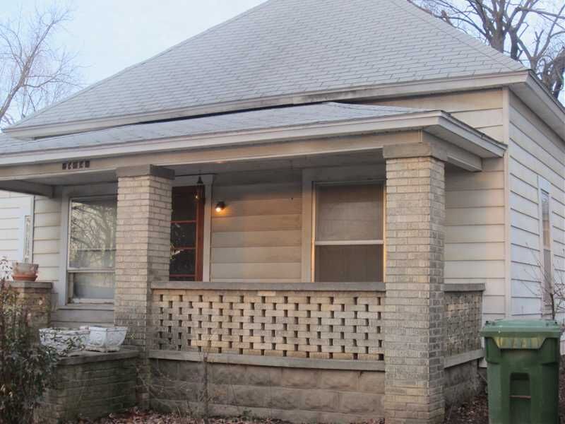 Property Photo:  1414 S 4th Street  AR 72756 