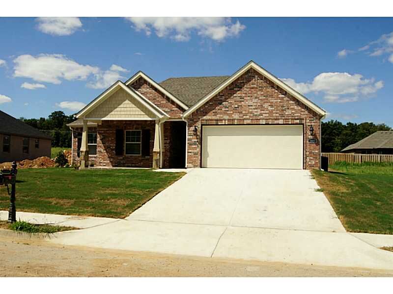 Property Photo: 1600 Aniston Road AR 72719