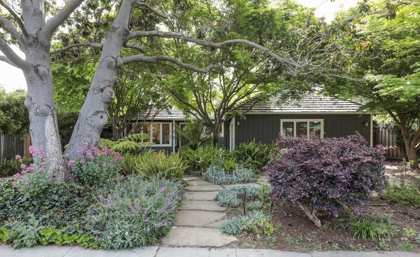 Property Photo:  304 Lexington Drive  CA 94025 