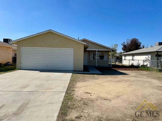 Property Photo:  583 10th Street  CA 93250 