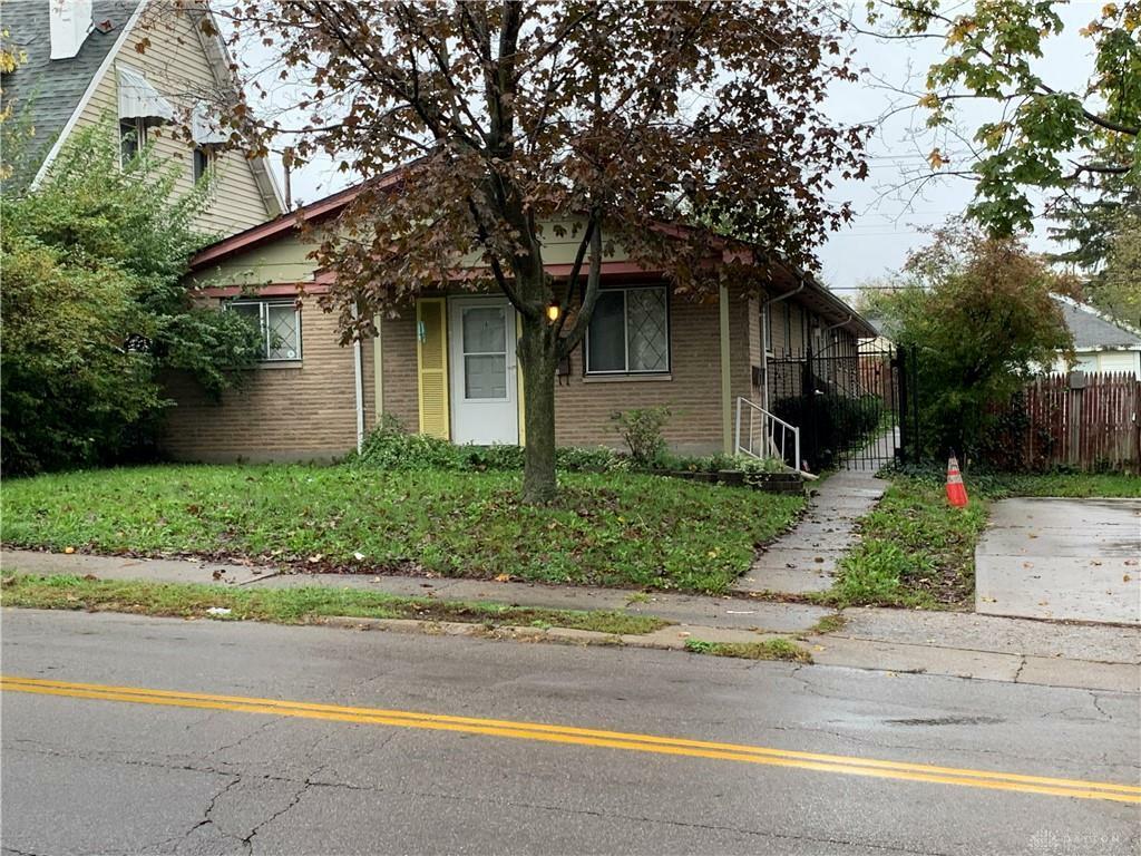 211 E Siebenthaler Avenue  Dayton OH 45405 photo