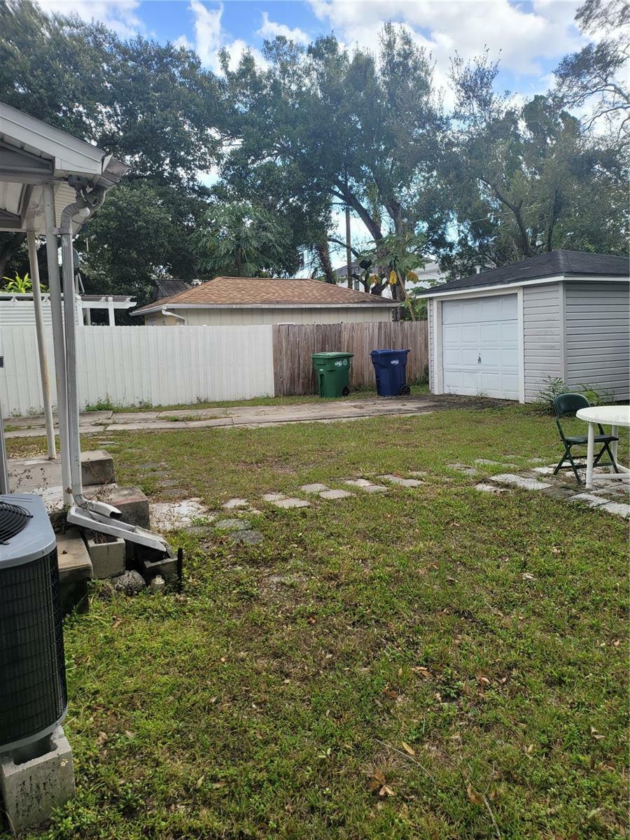 Property Photo:  3616 W Azeele Street  FL 33609 