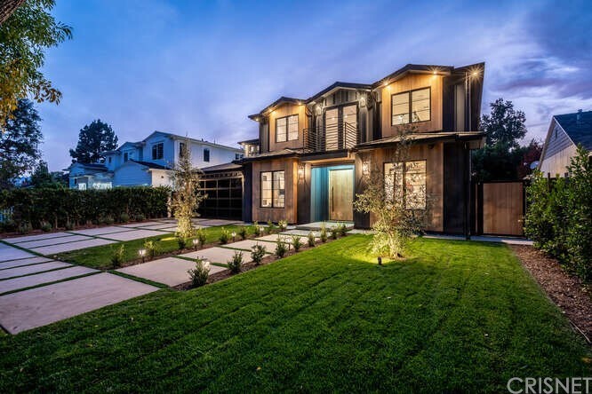 Property Photo:  4931 Matilija Avenue  CA 91423 