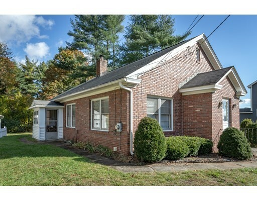 Property Photo: 31 Sunset Dr MA 01085