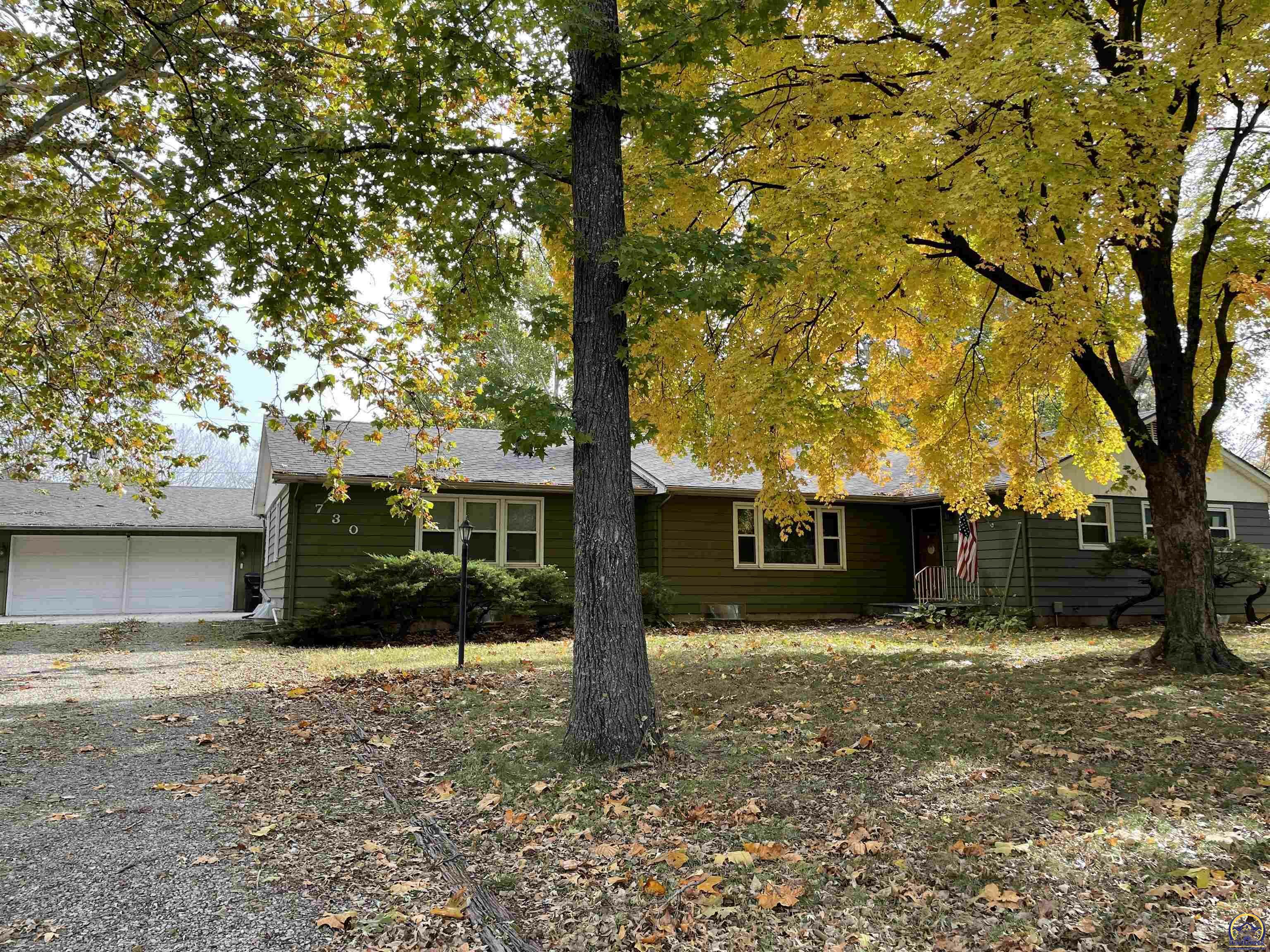 Property Photo: 730 SE Tecumseh Rd KS 66542