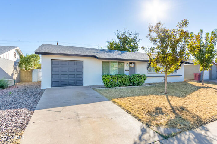 Property Photo: 8409 E Hubbell Street AZ 85257