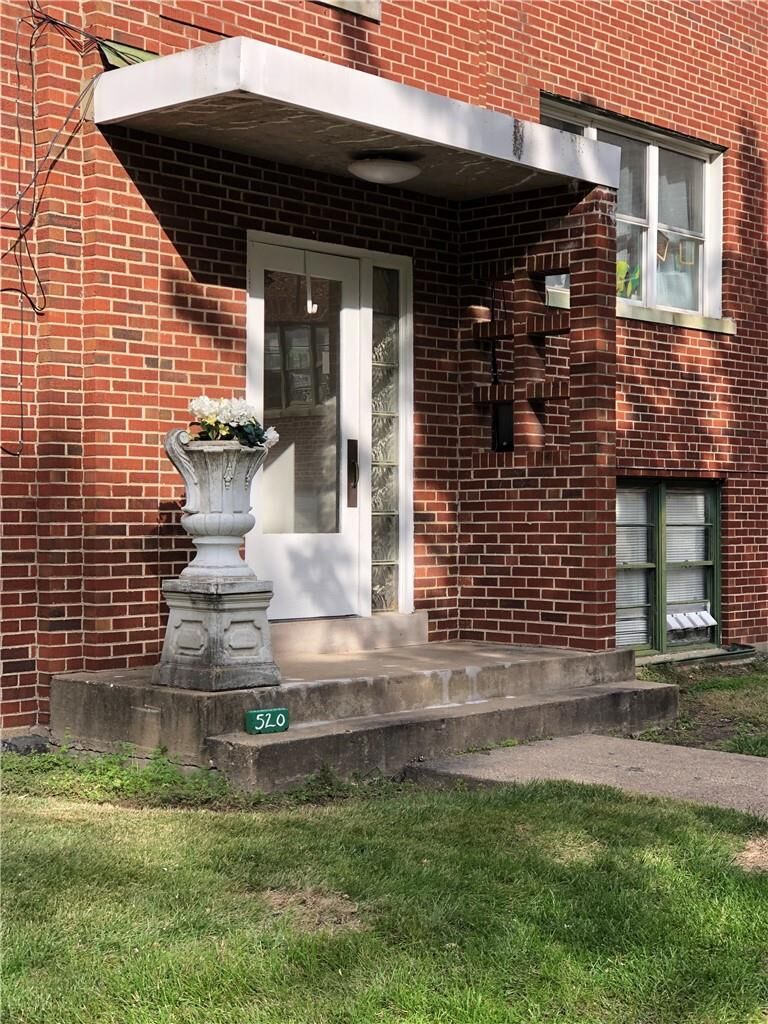 Property Photo:  520 Wabash Avenue 10  IL 61938 