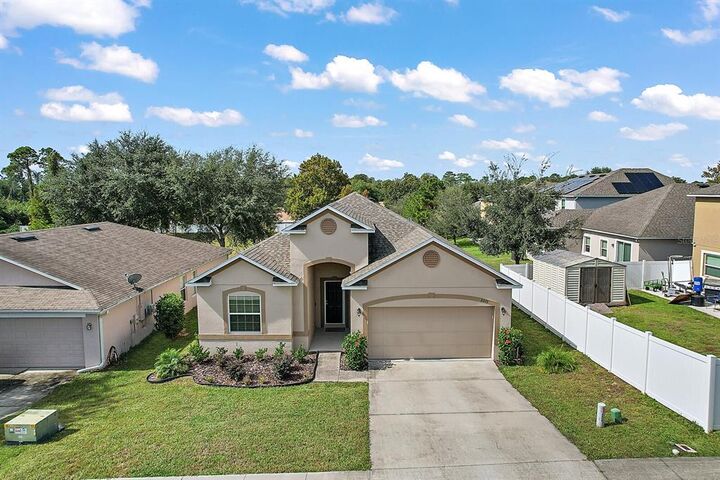 2375 Martins Run  Tavares FL 32778 photo