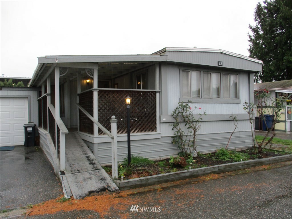 Property Photo:  2522 Old Highway 99 S 22  WA 98273 