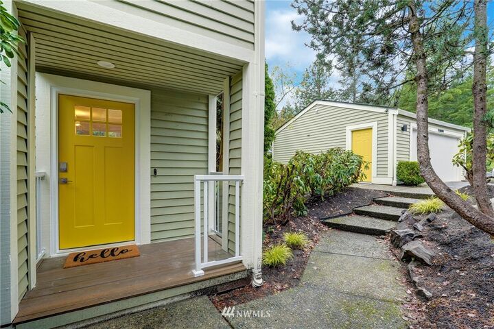 Property Photo: 11801 NE 105th Court WA 98033