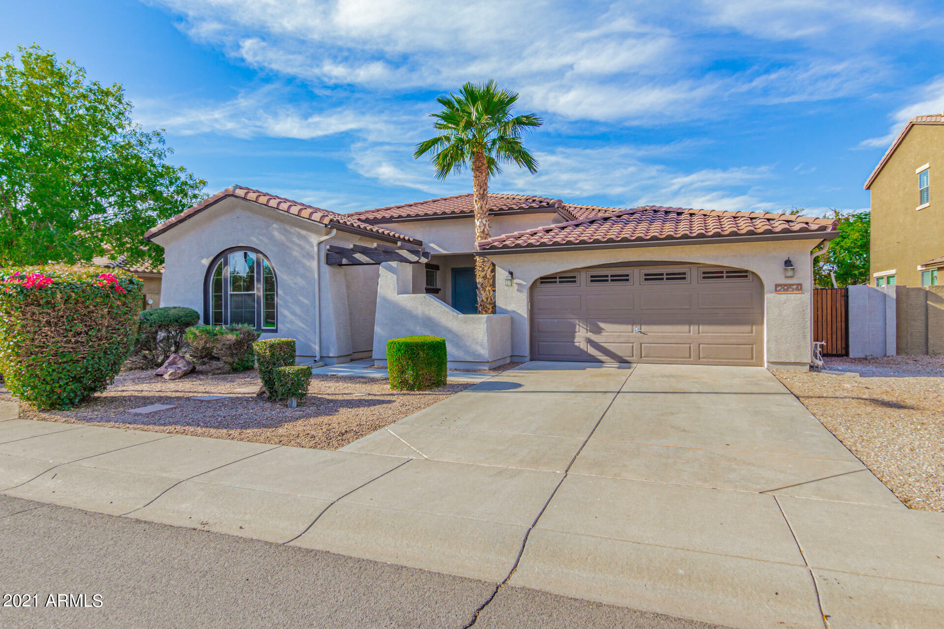 Property Photo:  2954 S Colonial Street  AZ 85295 