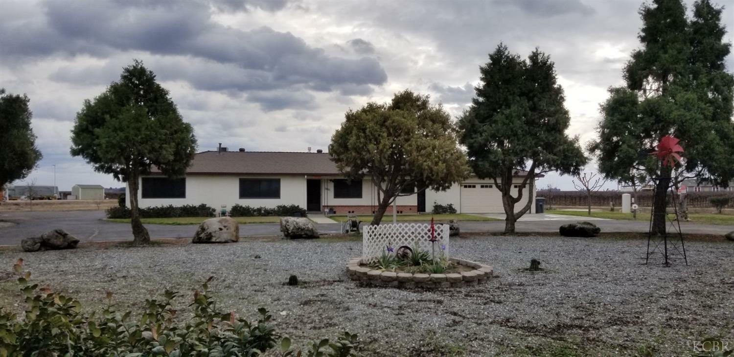 Property Photo:  9021 7th Avenue  CA 93230 