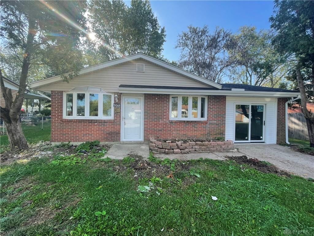 Property Photo:  5044 Retford Drive  OH 45417 
