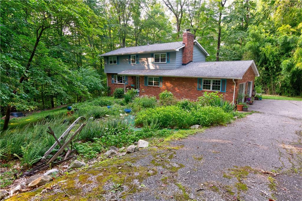 Property Photo: 1520 Village Drive WV 25309