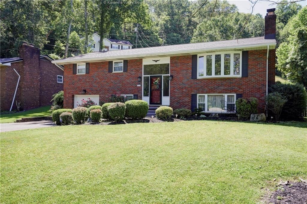 Property Photo: 2614 Shadyside Road WV 25177