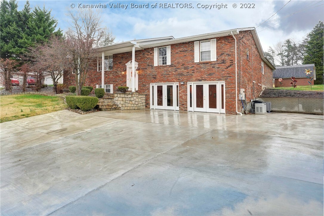 Property Photo: 155 Country Lane WV 25312