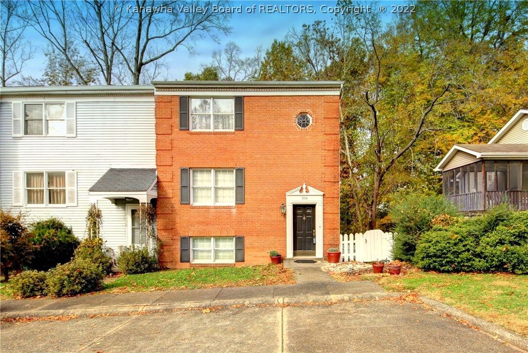Property Photo: 5114 Beech Tree Circle WV 25313