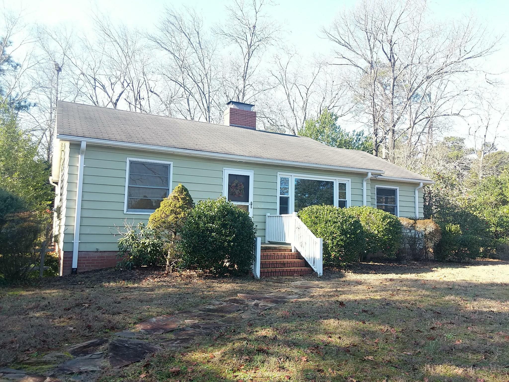 Property Photo:  540 E Delaware Avenue  NC 28387 