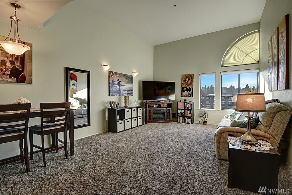 Property Photo: 3501 Colby Ave 301 WA 98201