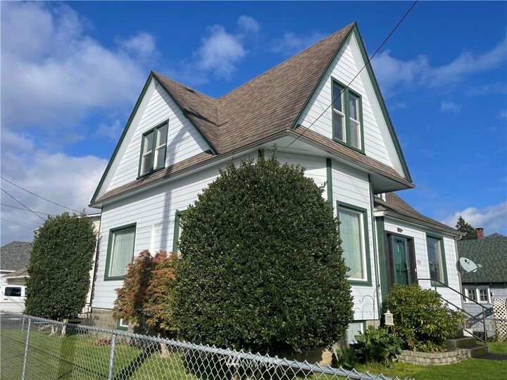 Property Photo: 724 5th Street WA 98550