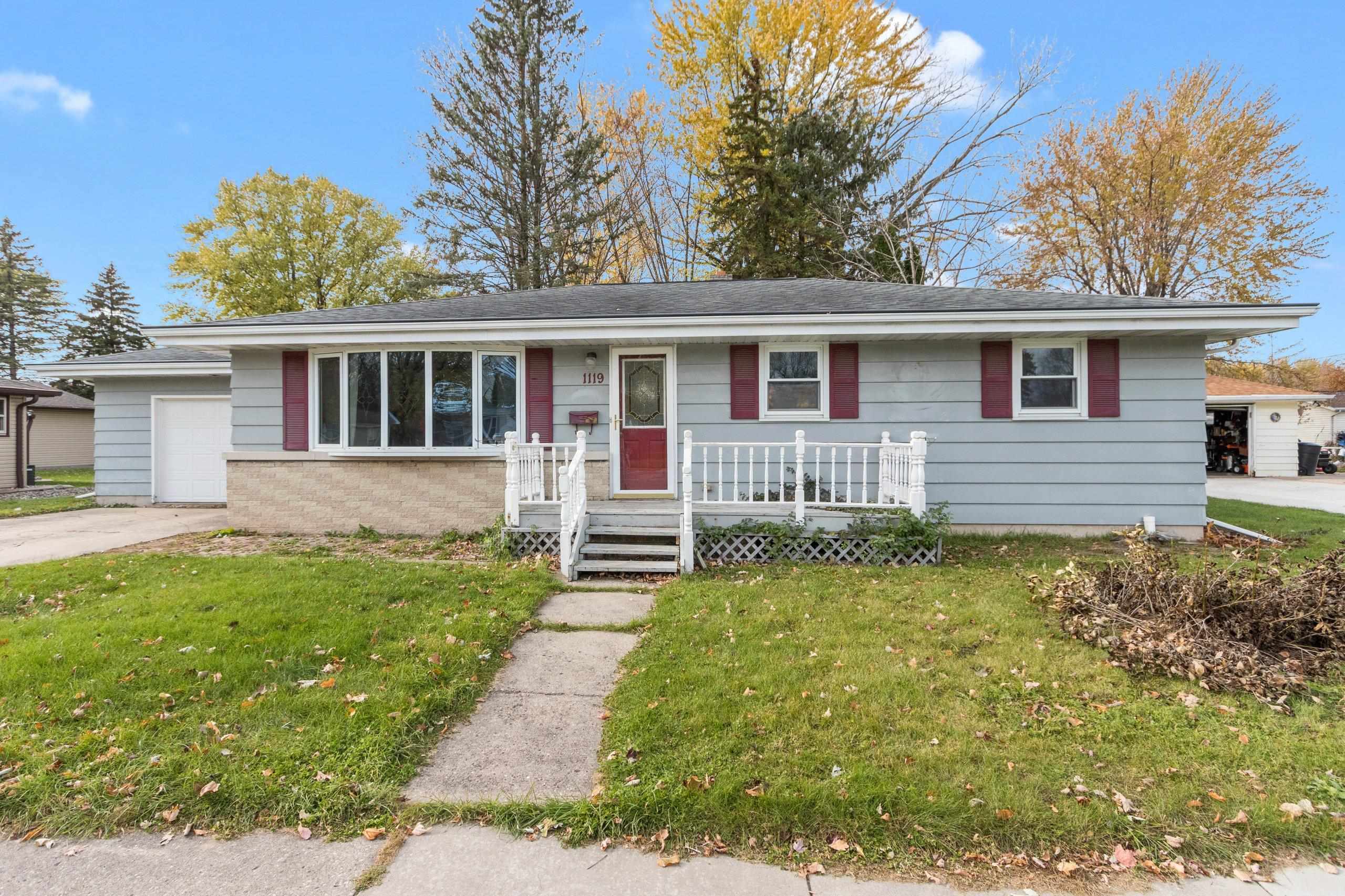 Property Photo:  1119 S Telulah Avenue  WI 54915-3715 