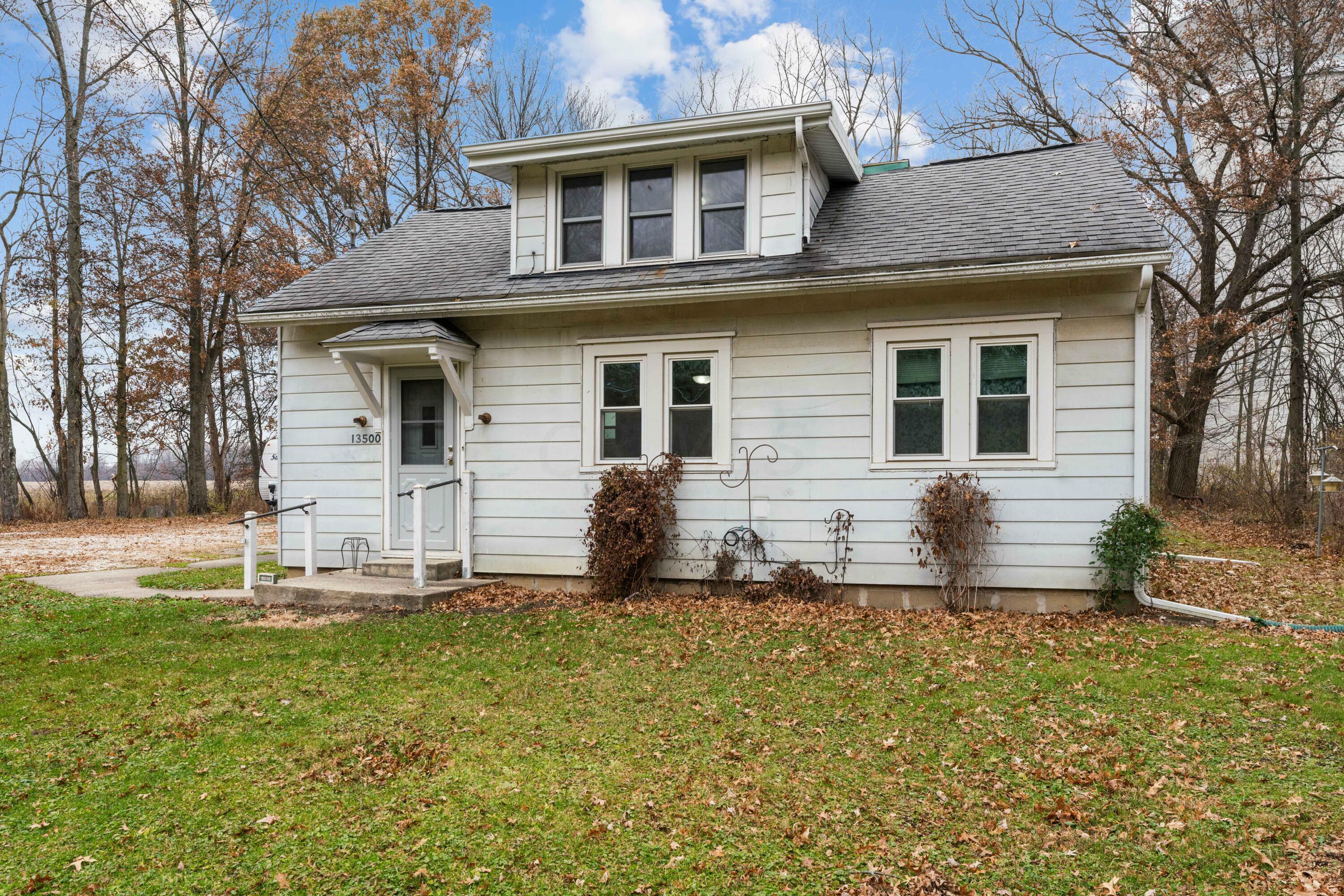 Property Photo: 13500 Cleveland SW Road OH 43062