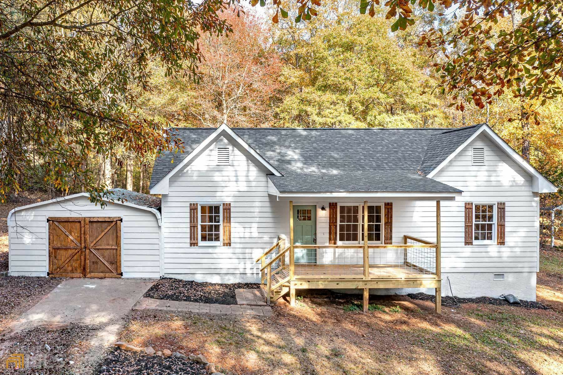 Property Photo:  885 Rover Zetella Road  GA 30292 