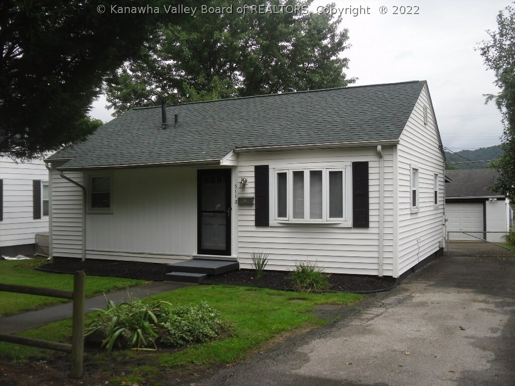 Property Photo: 5112 Lancaster Avenue WV 25304