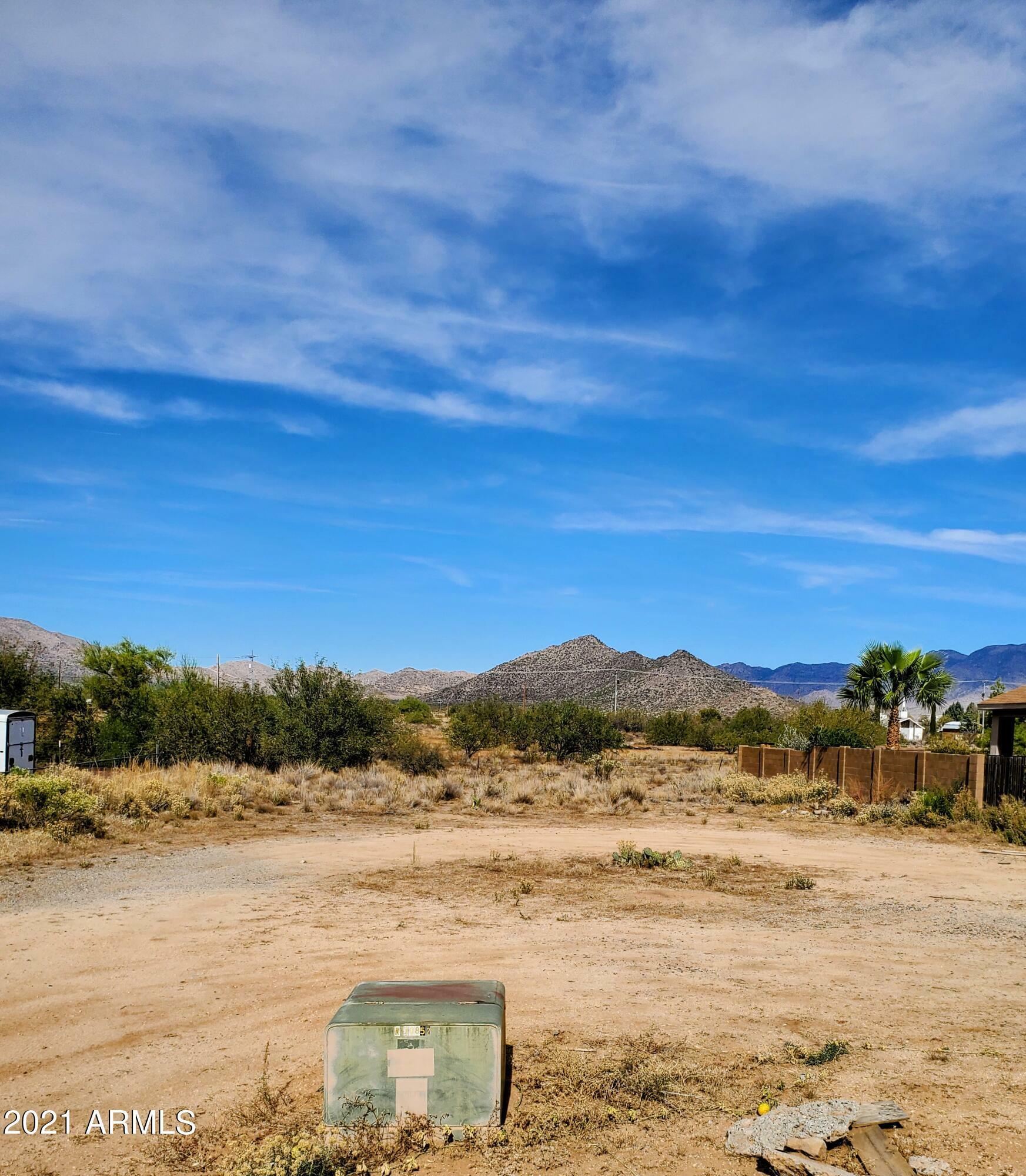 Property Photo:  22044 W Mira Vista  AZ 85332 