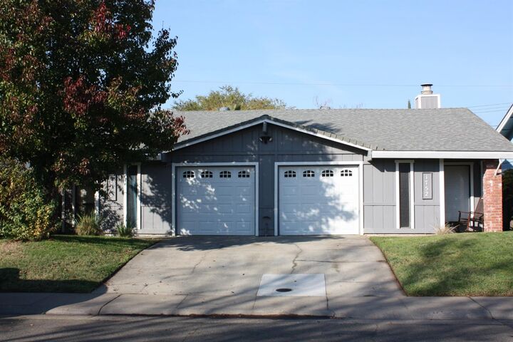 1750 1752 Avondale Avenue  Sacramento CA 95825 photo