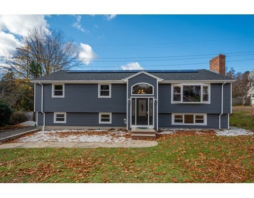 Property Photo: 8 Fieldstone Dr MA 01803