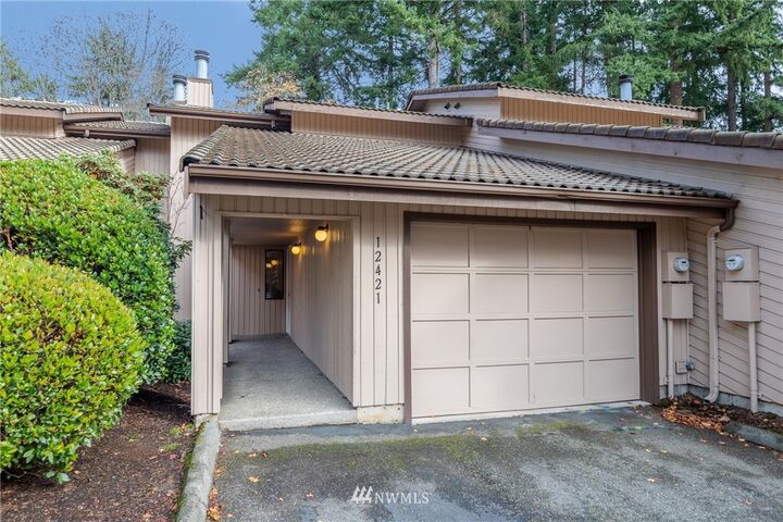 Property Photo: 12421 129th Avenue E WA 98374