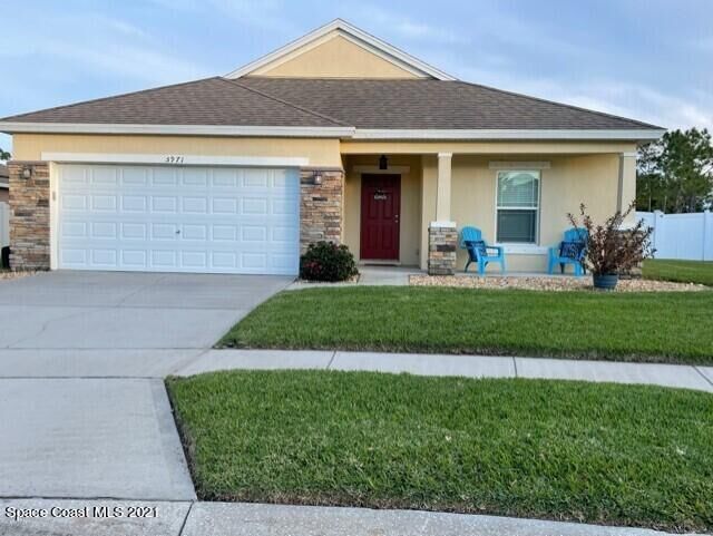 Property Photo: 5971 Dexter Court FL 32780