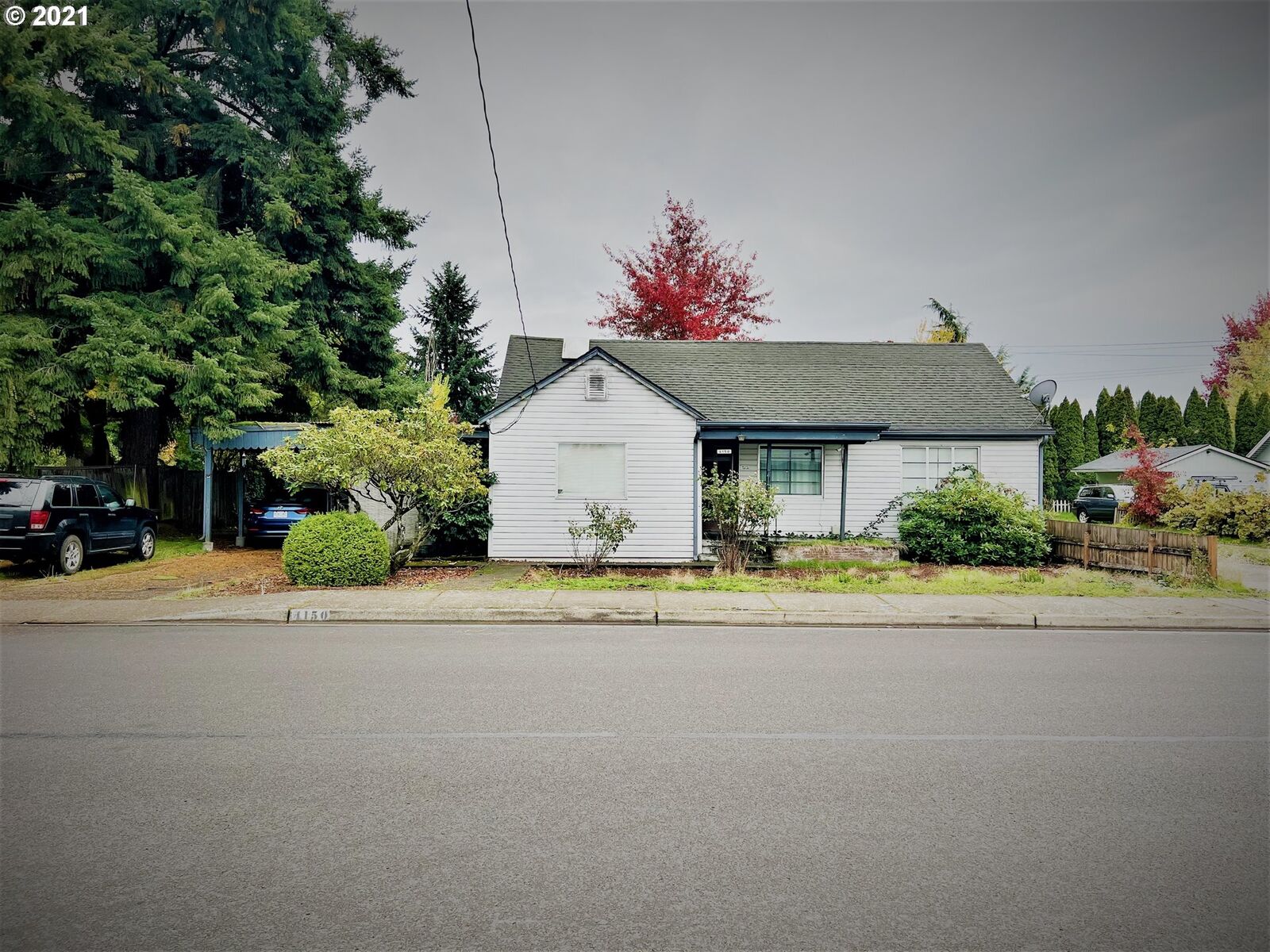 Property Photo: 4150 Marshall Ave OR 97402