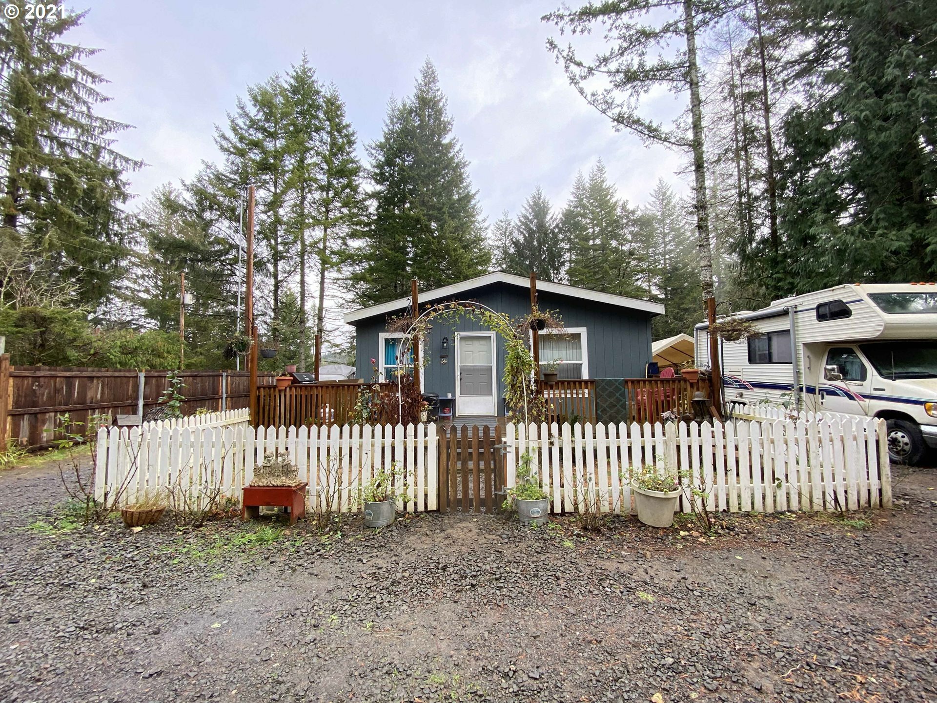 Property Photo:  5640 Buck Lake Dr  OR 97439 