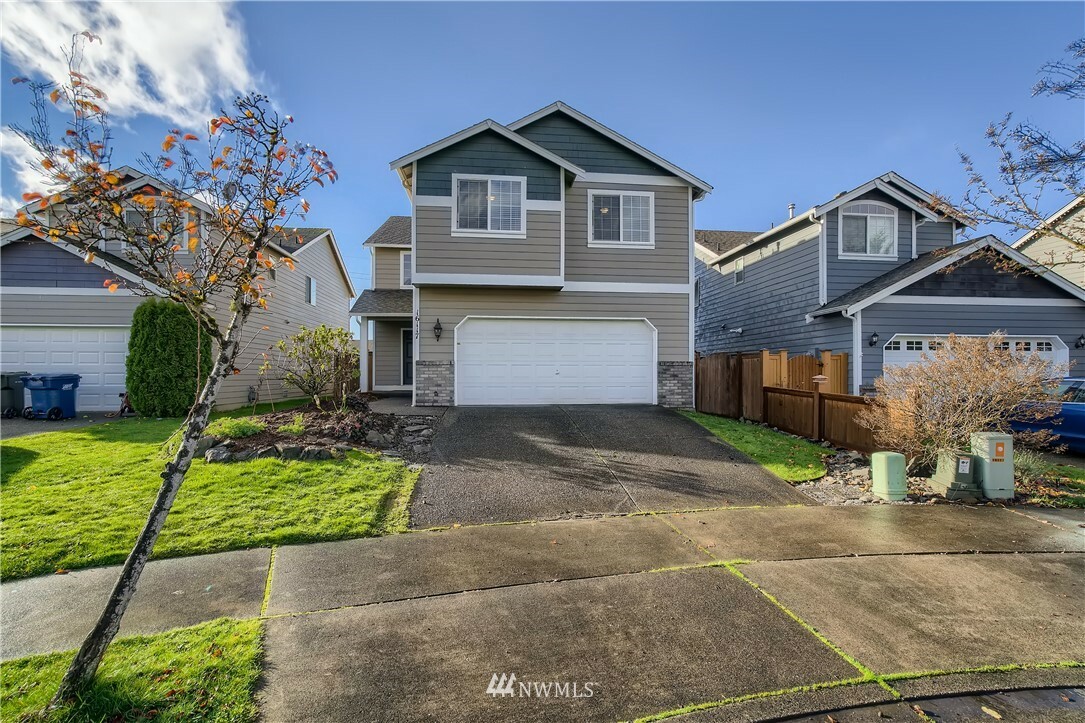 Property Photo:  16117 SE 259th Court  WA 98042 