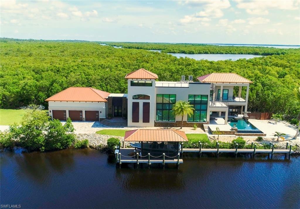 Property Photo: 2755 Cussell Dr FL 33956