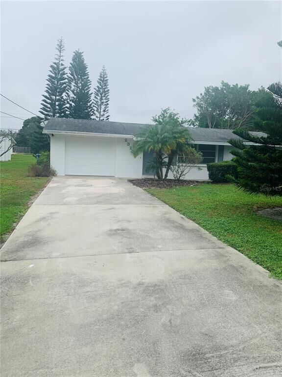 Property Photo:  2323 Doud Street  FL 34231 