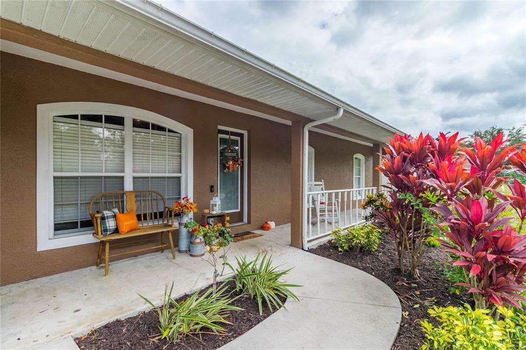 Property Photo:  5534 Sago Palm Road  FL 34291 