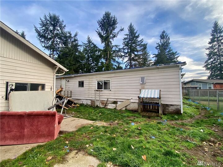 Property Photo:  13615 Prairie Ridge Dr E  WA 98391 