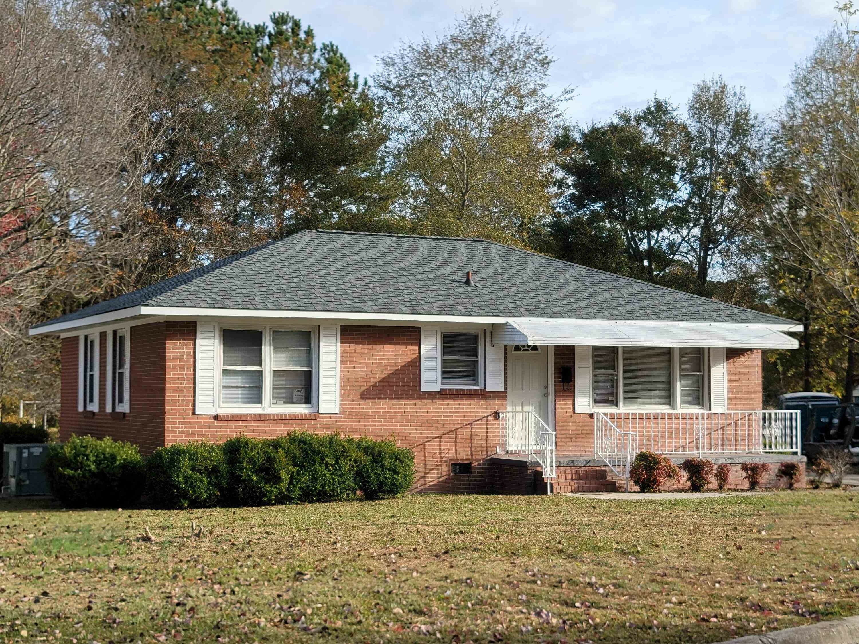 Property Photo:  807 S Wilmington Avenue  NC 28334 