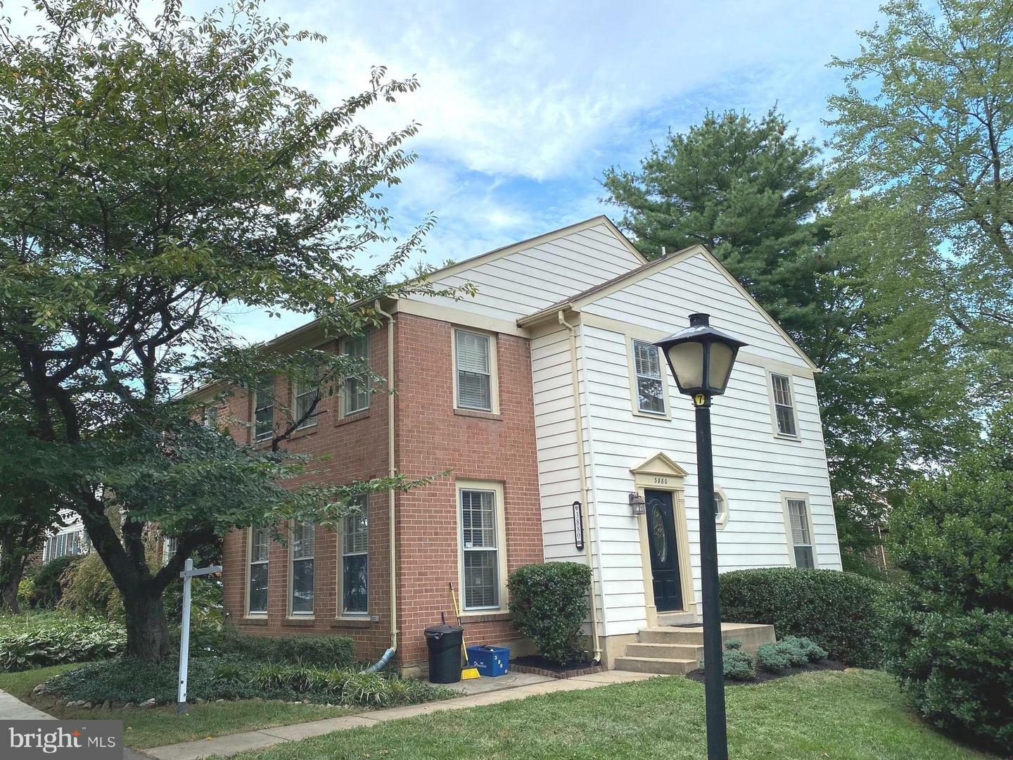 Property Photo: 3880 Bradwater Street VA 22031